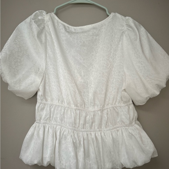 ASTR Women's Silky Floral Puff Sleeve Front Tie Blouse - Picture 7 of 7